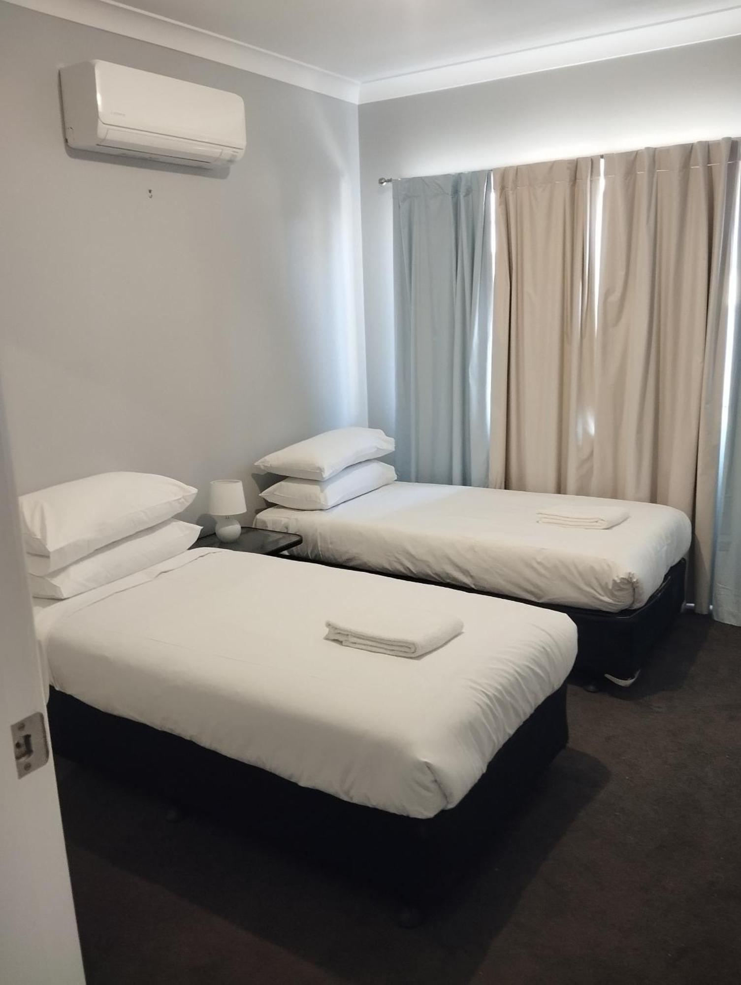 Across Country Motor Inn ダボ エクステリア 写真